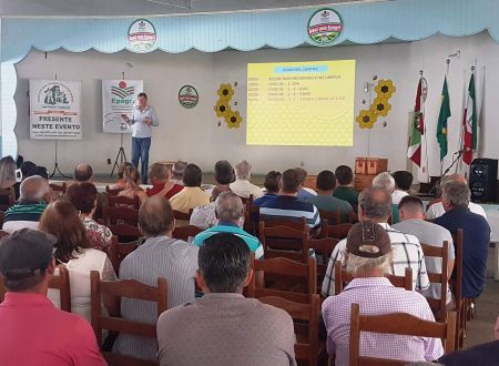 Read more about the article Antônio Carlos sedia encontro regional de apicultores