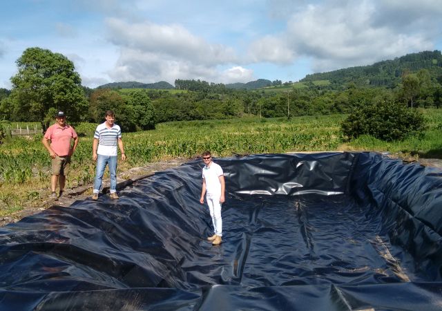 Leia mais sobre o artigo Irineópolis instala 34 esterqueiras em dois anos