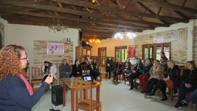 Leia mais sobre o artigo Empreendedores rurais aprendem a usar as redes sociais para impulsionar os negócios