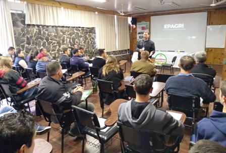 Leia mais sobre o artigo Canoinhas promove curso sobre a cultura da videira