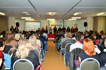 Leia mais sobre o artigo Vice-governadora destaca profissionalização em encontro de Jovens Rurais da Grande Florianópolis