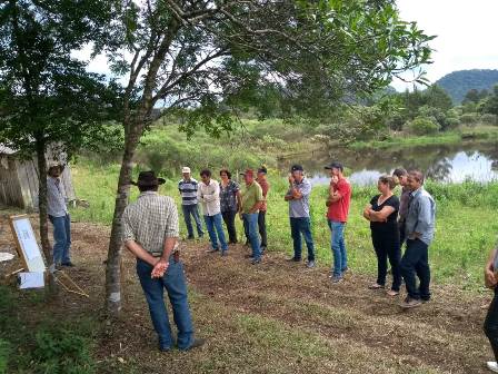 Leia mais sobre o artigo Epagri reúne agricultores de Porto União para discutir sistema Peixe Verde