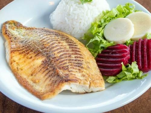 Read more about the article Por que consumir pescados: conheça os benefícios nutricionais dos peixes e frutos do mar