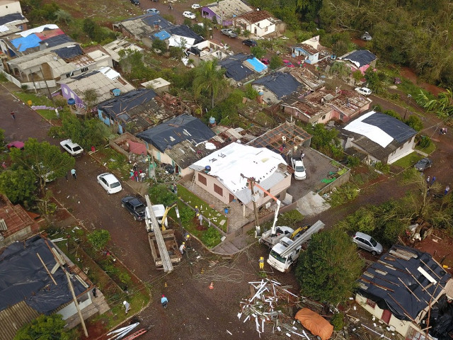 Read more about the article Epagri atende comunidades rurais atingidas por tornado no Extremo Oeste