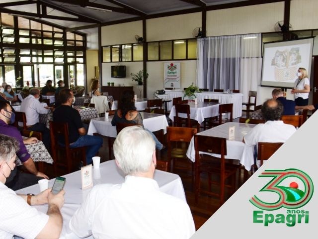 Leia mais sobre o artigo Gerência de Florianópolis lança Epagri de Porteira Aberta para comemorar 30 anos da Empresa