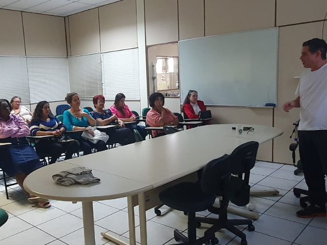 Leia mais sobre o artigo Pescadoras do Litoral Norte de SC conhecem monitoramento costeiro realizado pela Epagri/Ciram 