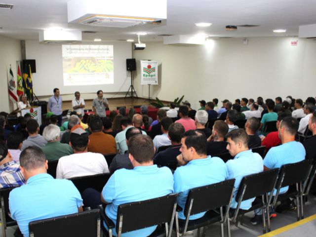 Leia mais sobre o artigo Seminário da Epagri discute desafios climáticos na produção de bananas em SC