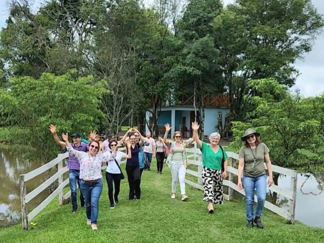 Leia mais sobre o artigo Viagem técnica incentiva turismo rural em Chapecó 