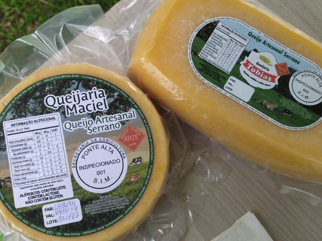 Leia mais sobre o artigo Queijarias de Ponte Alta recebem Selo Arte, que permite comercialização nacional