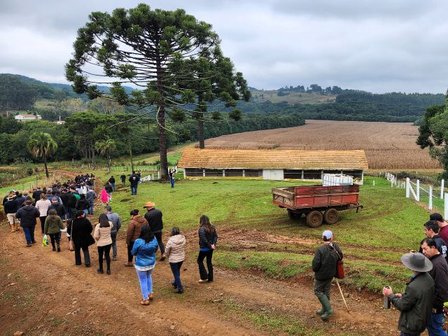 Leia mais sobre o artigo Comunidade conhece trabalho de excelência de Cedup agrotécnico na Serra de SC